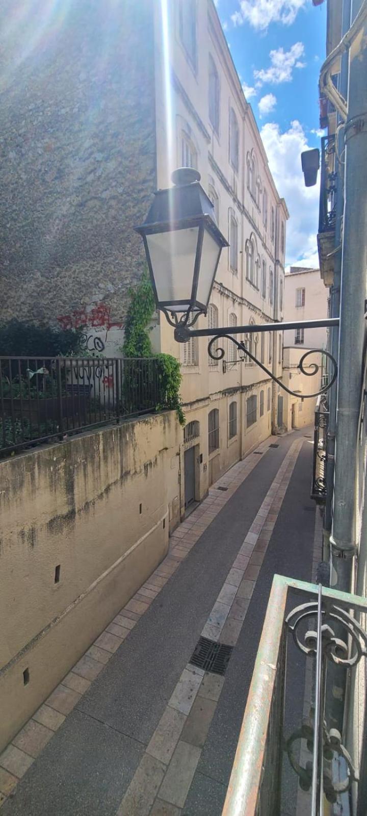 Studio Au Coeur Historique De Montpellier, 2 Personnes Et Wifi Extérieur photo