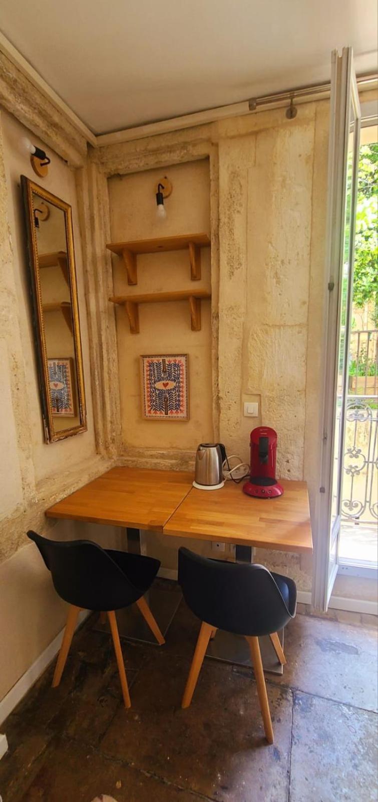 Studio Au Coeur Historique De Montpellier, 2 Personnes Et Wifi Extérieur photo